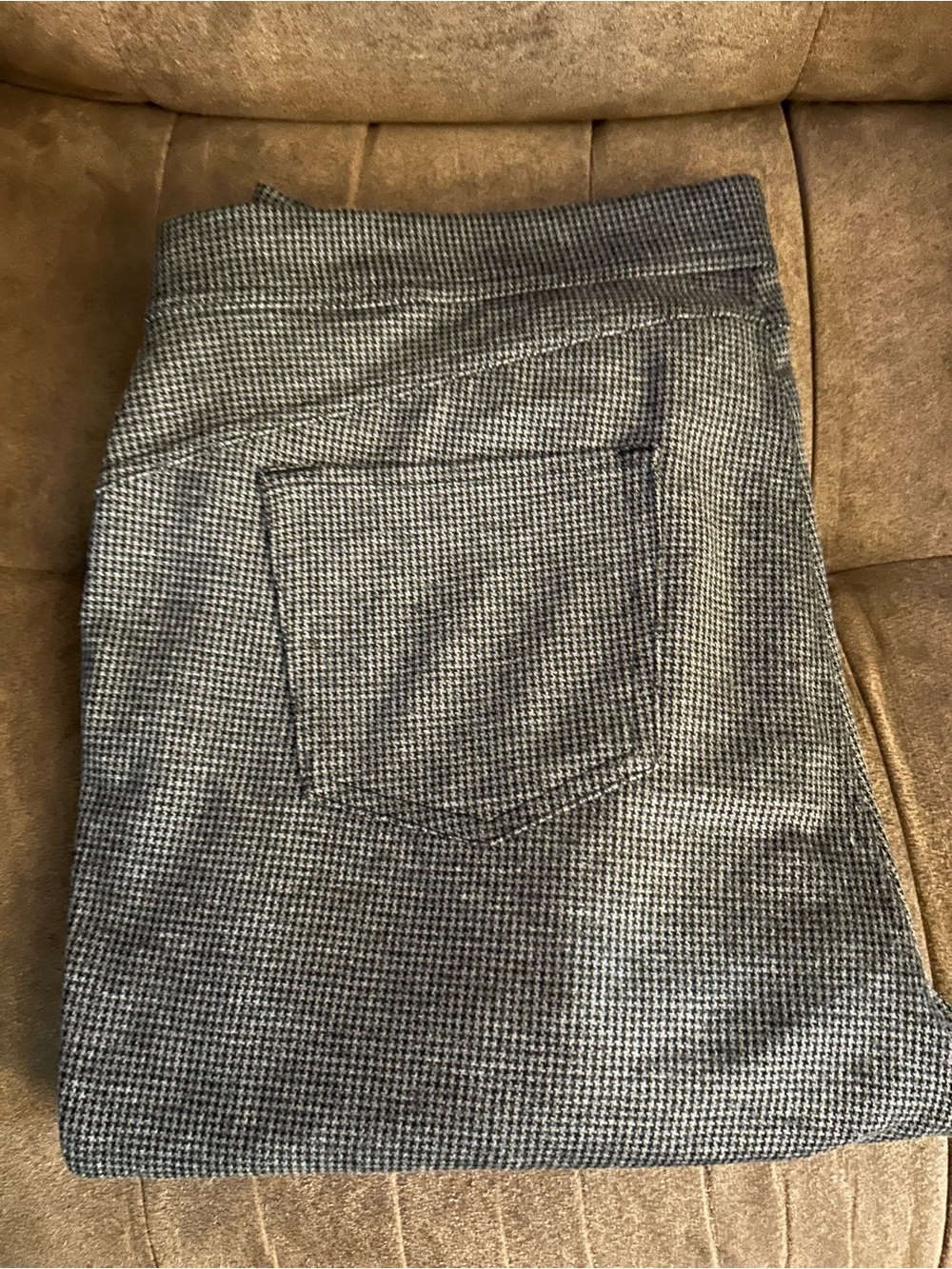 Vera Wang Black & White Houndstooth Cropped Pants